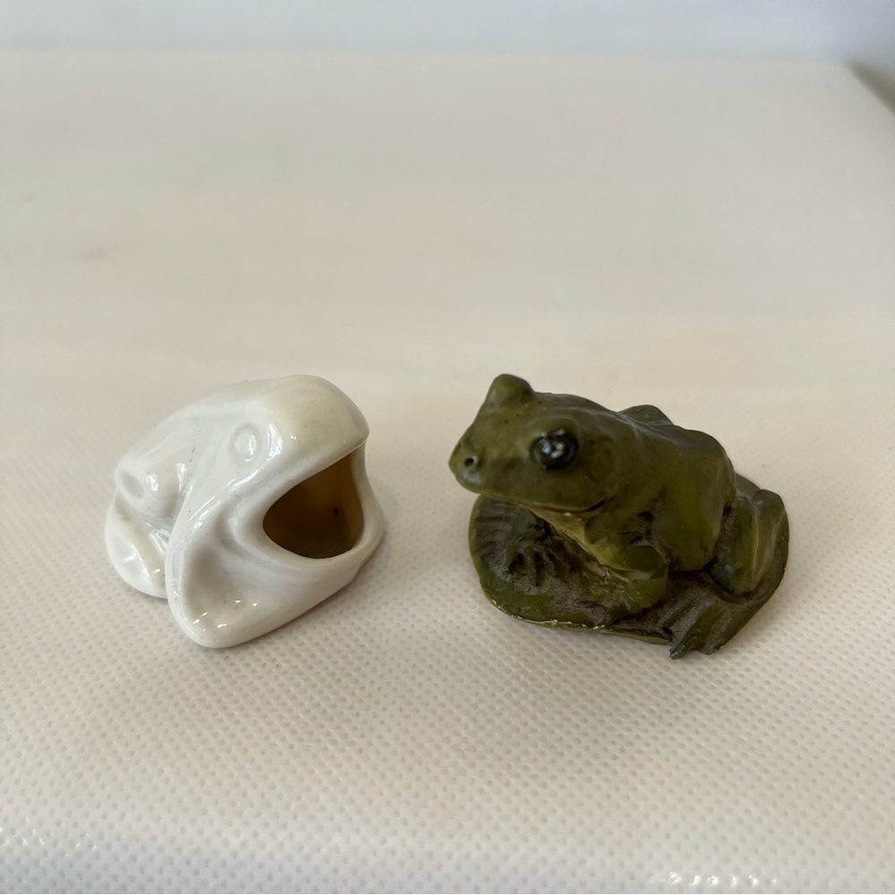 Vintage Frog Figurines